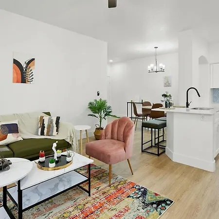 Cozysuites Glendale By The Stadium With Pool 10 Exterior photo