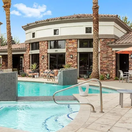Cozysuites Glendale By The Stadium With Pool 10 Exterior photo